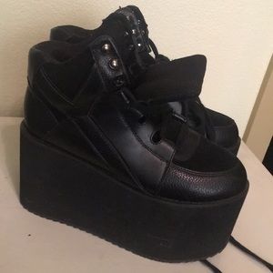 YRU Black Sneaker Platform - Size 8